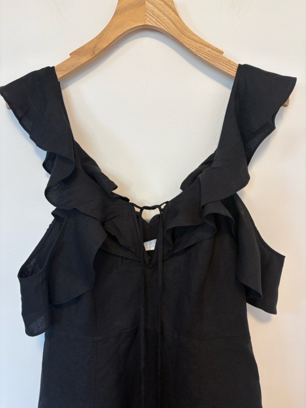 ASTR The Label Emi Black Cold Shoulder Ruffle Fit & Flare Dress NWT, sz : med - Picture 6 of 12